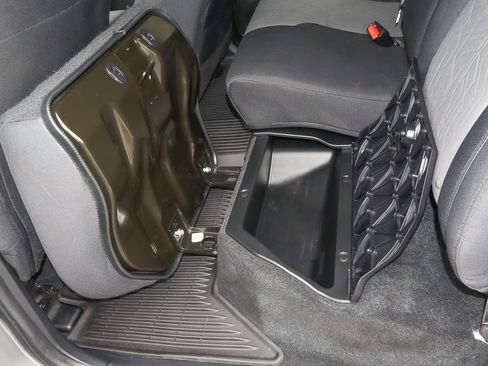 Used 2022 Toyota Tacoma TRD Off-Road image 23