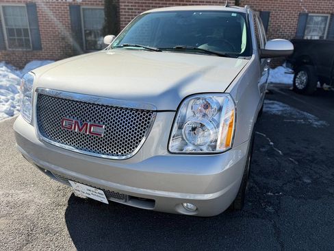 Used 2008 GMC Yukon Denali image 9
