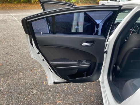 Used 2018 Dodge Charger R/T image 42