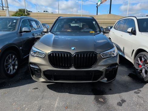 Used 2023 BMW X5 sDrive40i w/ Executive Package image 2