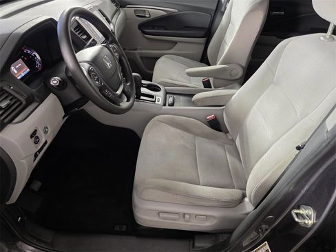 Used 2016 Honda Pilot EX image 10