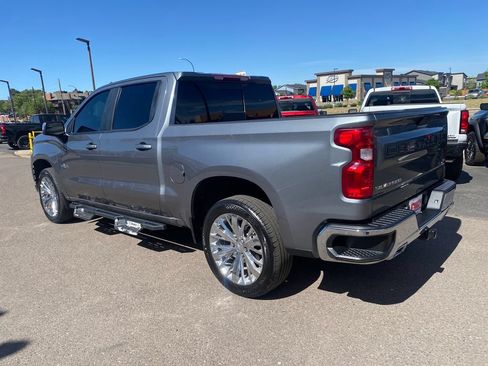 Used 2021 Chevrolet Silverado 1500 LT w/ Texas Edition Plus AWD/4WD image 3