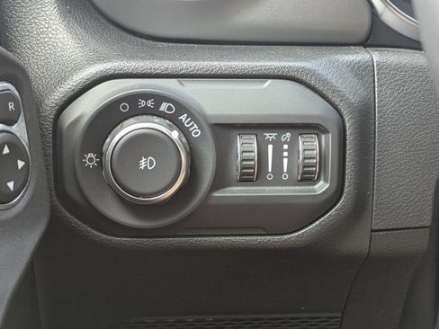 Used 2022 Jeep Wrangler Unlimited Sport AWD/4WD image 24
