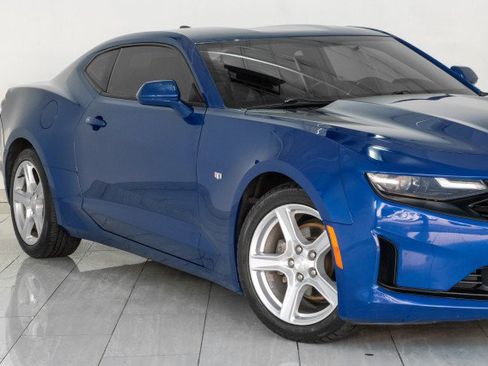 Used 2021 Chevrolet Camaro LT w/ Technology Package RWD image 52