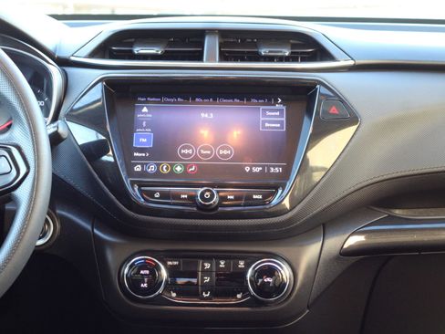 Used 2021 Chevrolet TrailBlazer LT w/ Convenience Package image 18