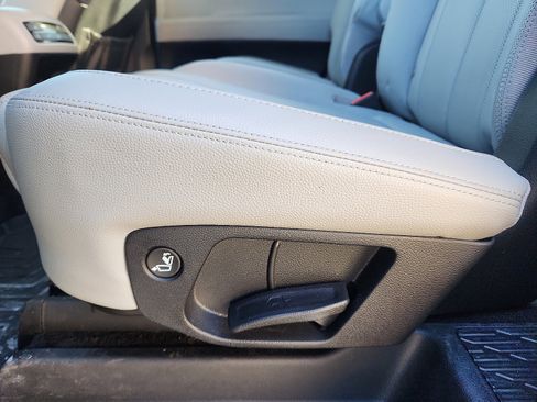 Used 2022 Hyundai Palisade SEL w/ Premium Package image 27