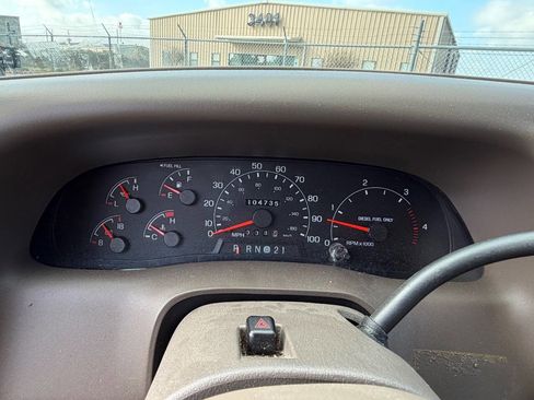 Used 2000 Ford F250 Lariat image 7