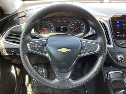 Used 2024 Chevrolet Malibu LT image 17