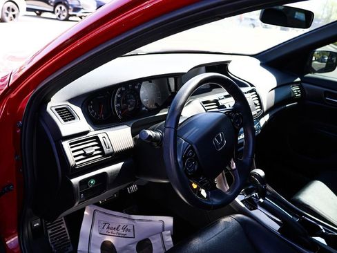 Used 2017 Honda Accord Sport Special Edition image 13