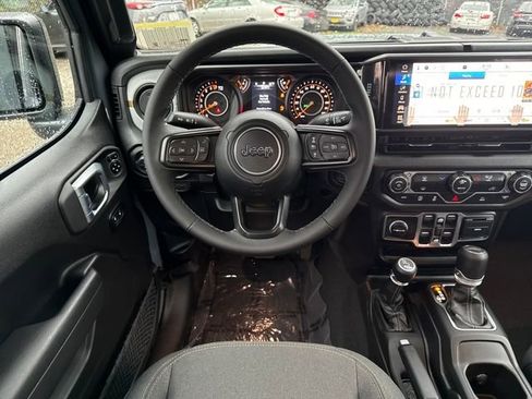 New 2026 Jeep Gladiator Sport image 17