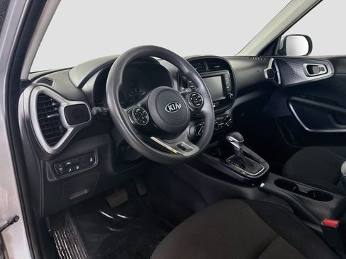 Used 2020 Kia Soul S FWD image 23
