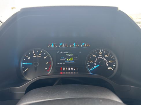 Used 2015 Ford F150 XLT w/ Equipment Group 301A Mid image 11