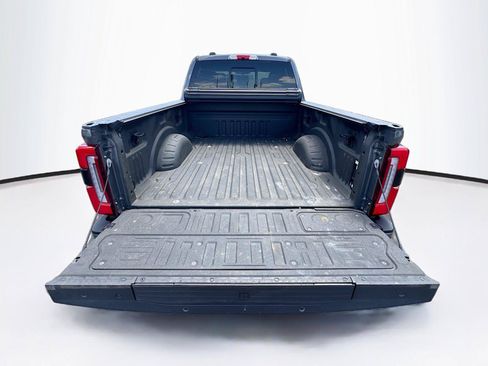 Used 2023 Ford F250 Platinum AWD/4WD image 21