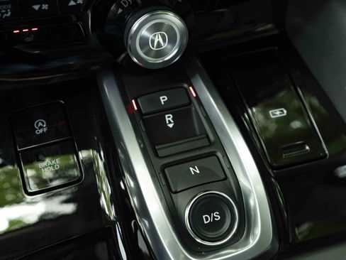 Used 2023 Acura MDX SH-AWD w/ Advance Package image 32