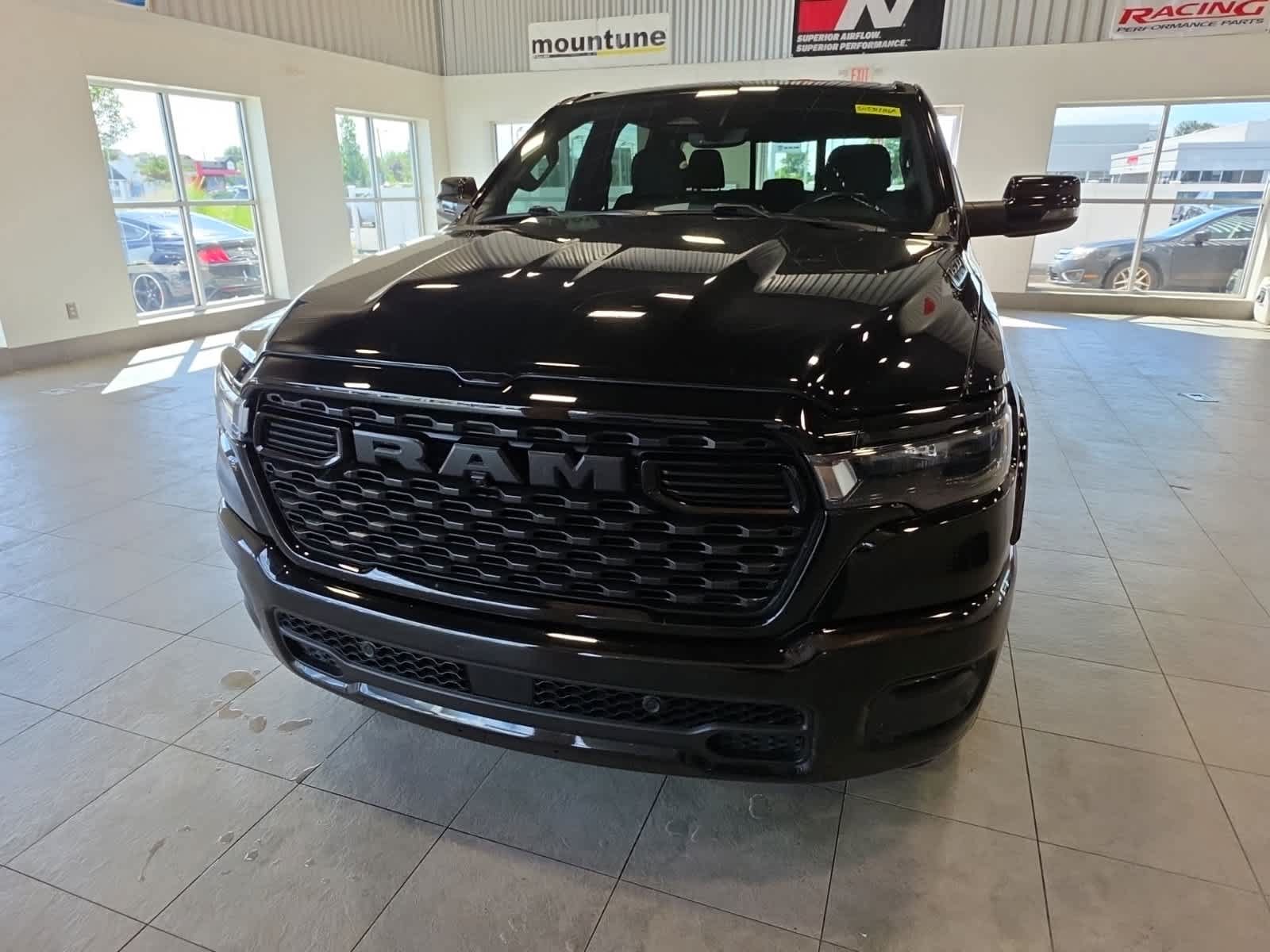 Used 2025 RAM 1500 Big Horn AWD/4WD image 2