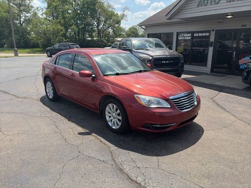 Used 2013 Chrysler 200 Touring image 7