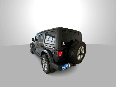 Used 2022 Jeep Wrangler Unlimited Sahara w/ Cold Weather Group image 6