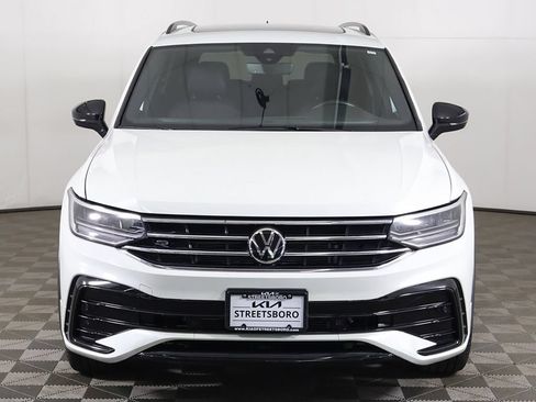 Used 2023 Volkswagen Tiguan SE R-Line FWD image 13