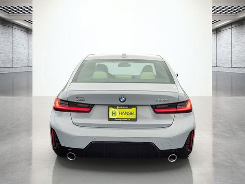 Used 2023 BMW 330i xDrive Sedan w/ M Sport Package AWD/4WD image 8