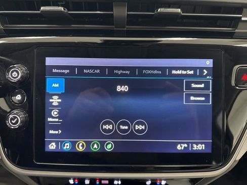 Used 2022 Chevrolet Bolt EUV Premier w/ Sun & Sound Package image 6