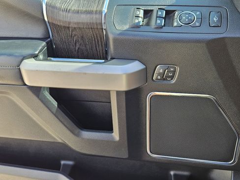 Used 2020 Ford F250 Lariat image 33