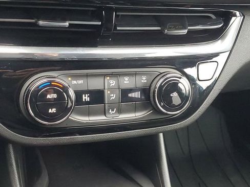 Used 2025 Buick Envista Sport Touring w/ Convenience II Package image 26