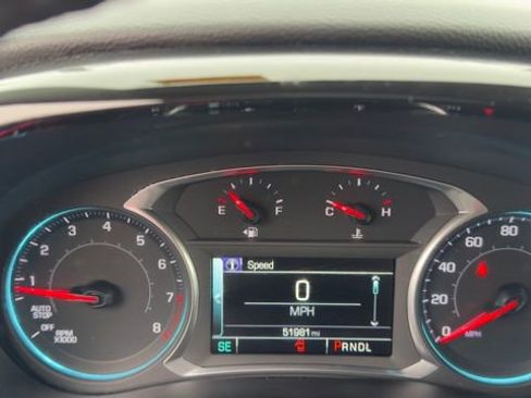 Used 2019 Chevrolet Traverse LT image 15