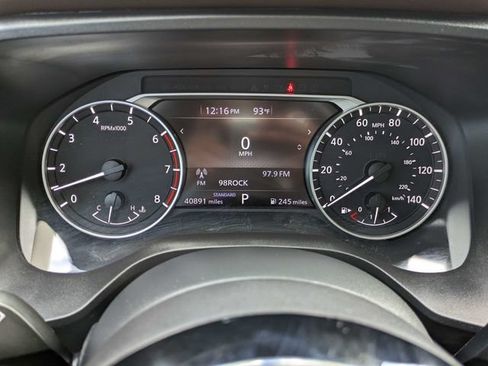Used 2023 Nissan Rogue SV FWD image 27