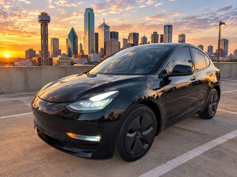 Used 2019 Tesla Model 3 RWD image 1