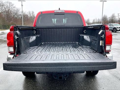 Used 2023 Toyota Tacoma SR5 AWD/4WD image 31