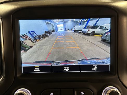 Used 2021 GMC Sierra 2500 AT4 image 37