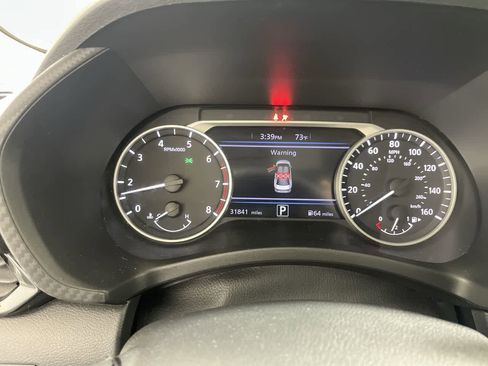 Used 2025 Nissan Sentra SV image 17