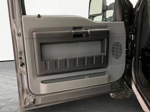 Used 2015 Ford F250 XL w/ Power Equipment Group image 15