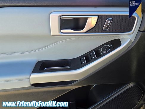 Certified 2022 Ford Explorer XLT w/ Equipment Group 202A image 19