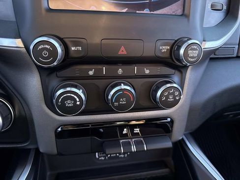 Used 2023 RAM 1500 Big Horn image 33