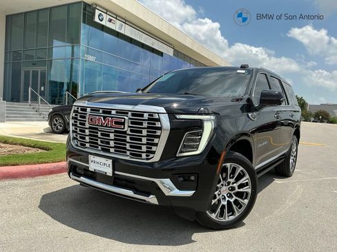 Used 2025 GMC Yukon Denali w/ Sun & Power Step Package AWD/4WD image 1