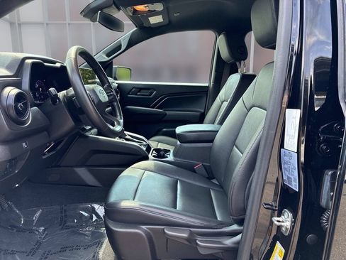 Used 2024 Chevrolet Colorado Trail Boss w/ Advanced Trailering Package AWD/4WD image 24