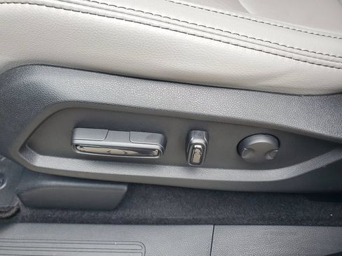 Used 2024 Honda Pilot EX-L image 19
