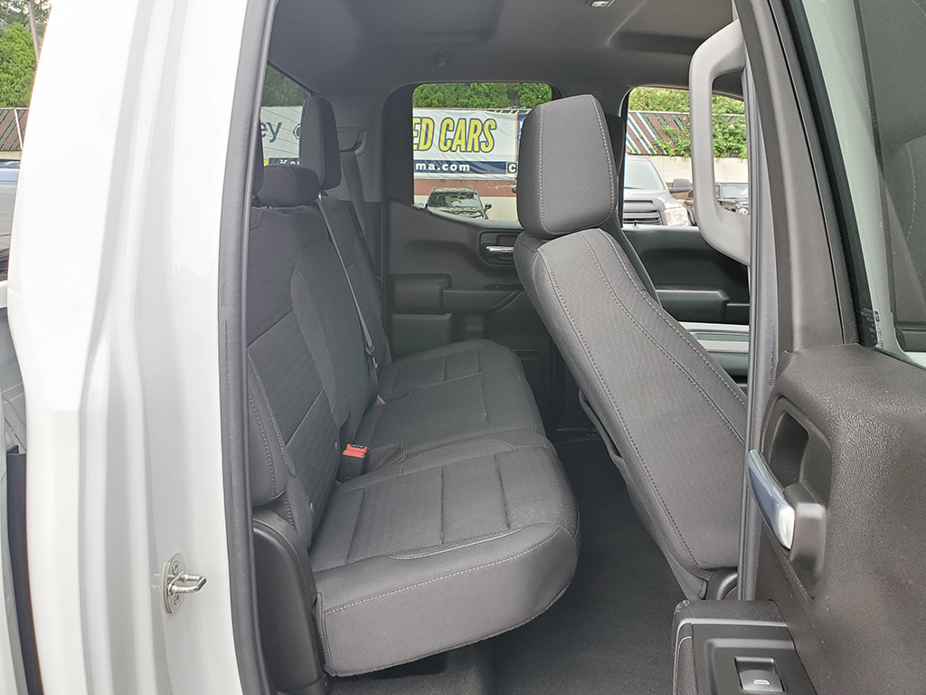 Used 2023 Chevrolet Silverado 1500 Custom AWD/4WD image 17