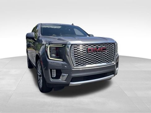 Used 2021 GMC Yukon Denali w/ Denali Premium Package RWD image 7