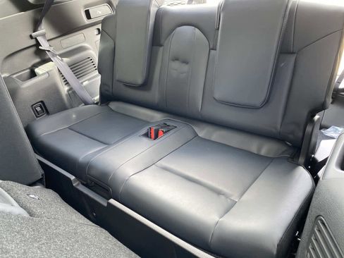 New 2026 Mitsubishi Outlander SE AWD/4WD image 8