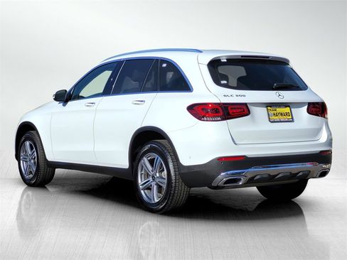 Used 2022 Mercedes-Benz GLC 300 w/ Multimedia Package Lite image 7