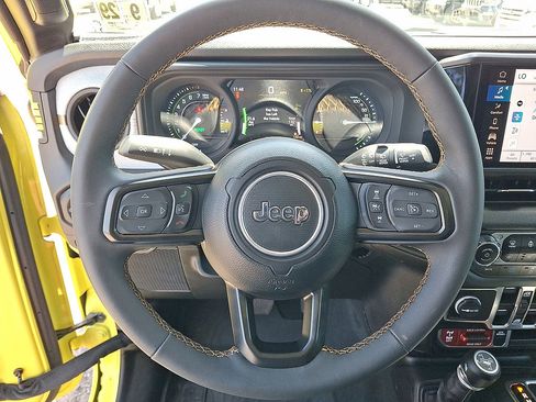 Used 2024 Jeep Wrangler Unlimited AWD/4WD image 22