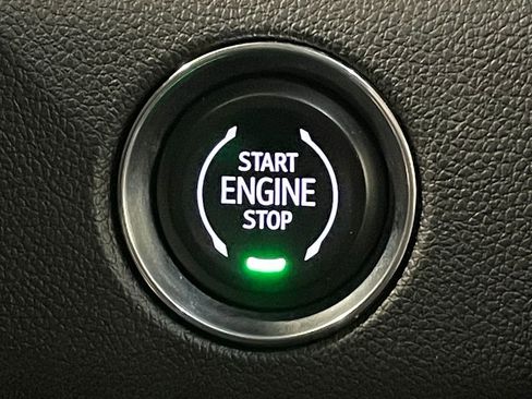 Certified 2025 GMC Acadia Elevation image 32