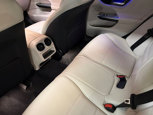 New 2026 Mercedes-Benz C 300 Sedan image 11