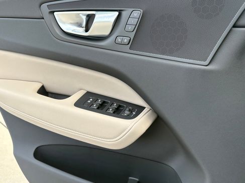 New 2026 Volvo XC60 B5 Plus w/ Protection Package Premier image 15