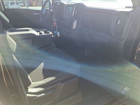 Used 2020 Chevrolet Silverado 1500 Custom w/ Custom Value Package image 32