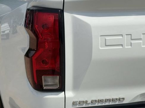 Certified 2024 Chevrolet Colorado LT w/ LT Convenience Package II RWD image 6