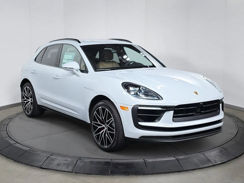 New 2026 Porsche Macan S AWD/4WD image 9