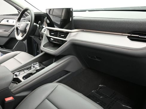 New 2026 Ford Explorer Active w/ Active Comfort Package image 24